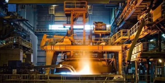 一降再降!中国钢铁迎来“至暗时刻”钢厂大规模停产预示什么(图3)