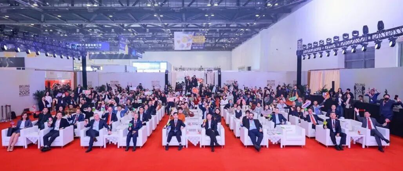 藏友齐聚钱博会见证“最受群众喜爱币”出炉(图13)